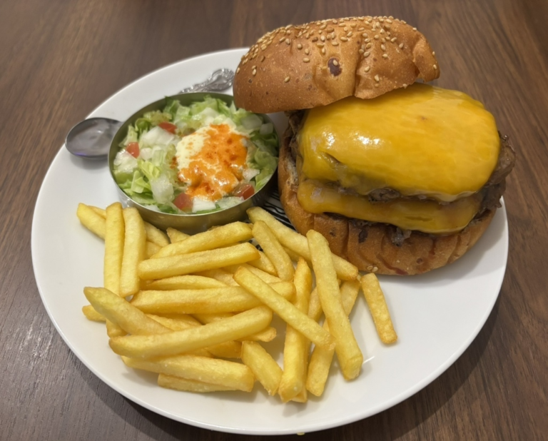 【池尻大橋】THE BURGER NATION（ザ・バーガーネイション）｜池尻大橋で食べたい、肉とバンズの輪郭が立つグルメバーガー